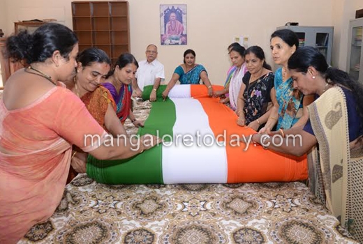  305-mt long National Flag 1